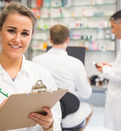 hospital-pharmacist-1140x842